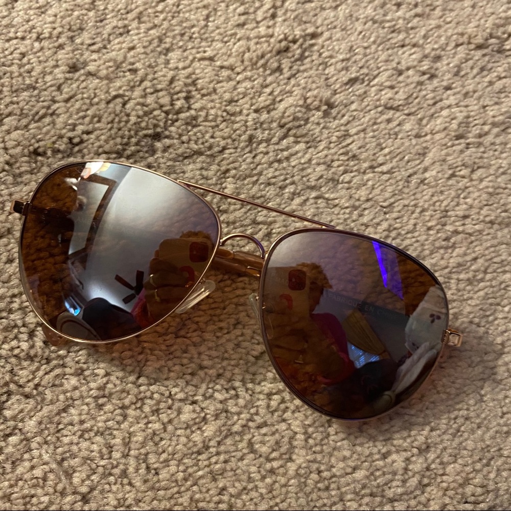 **SOLD** Rose gold aviators